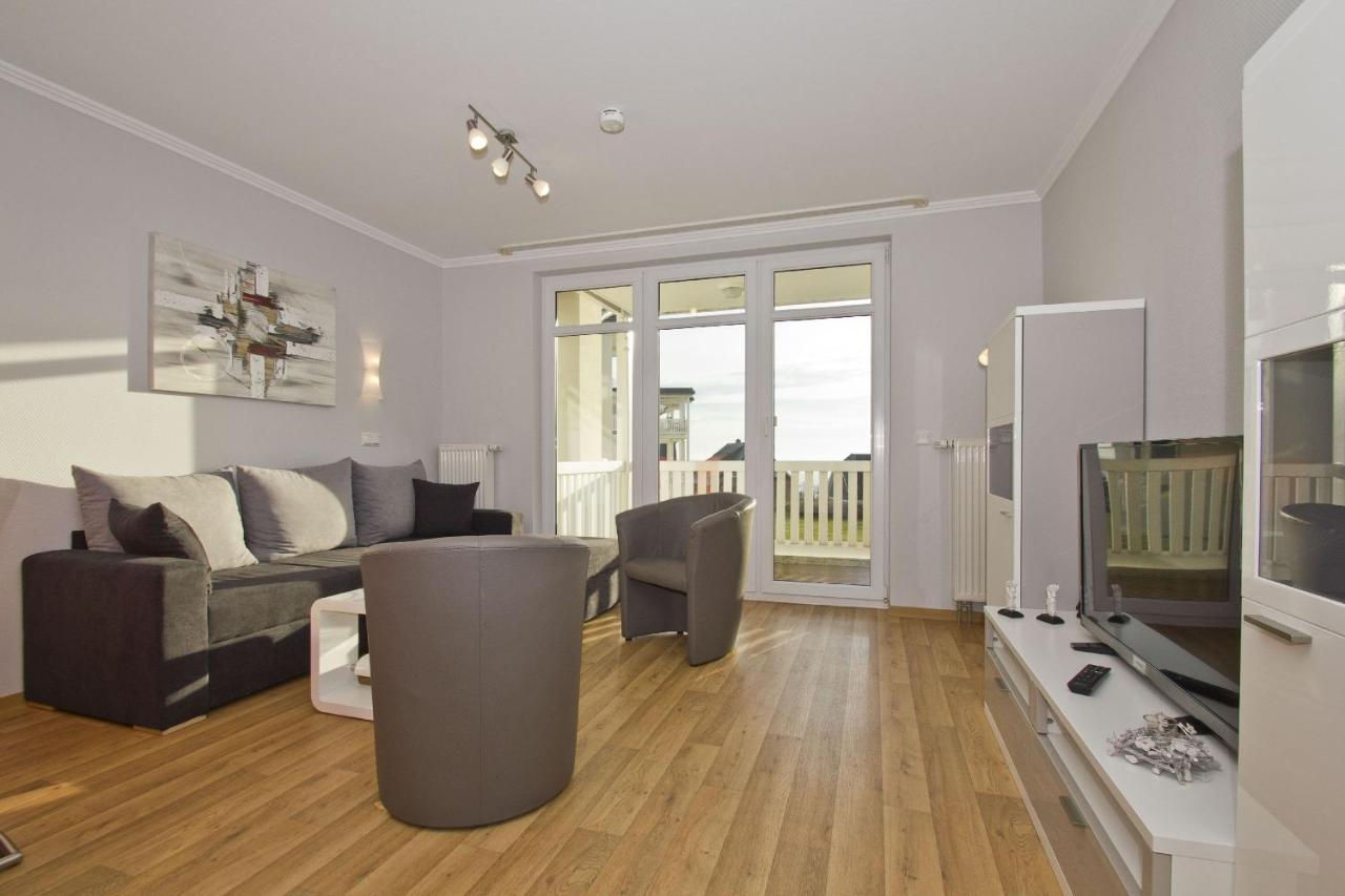 Mit Meerblick Und Balkon, Gratis Nutzung Vom Ahoi Erlebnisbad Und Sauna In Sellin - Meeresblick Fewo 33 غورين المظهر الخارجي الصورة