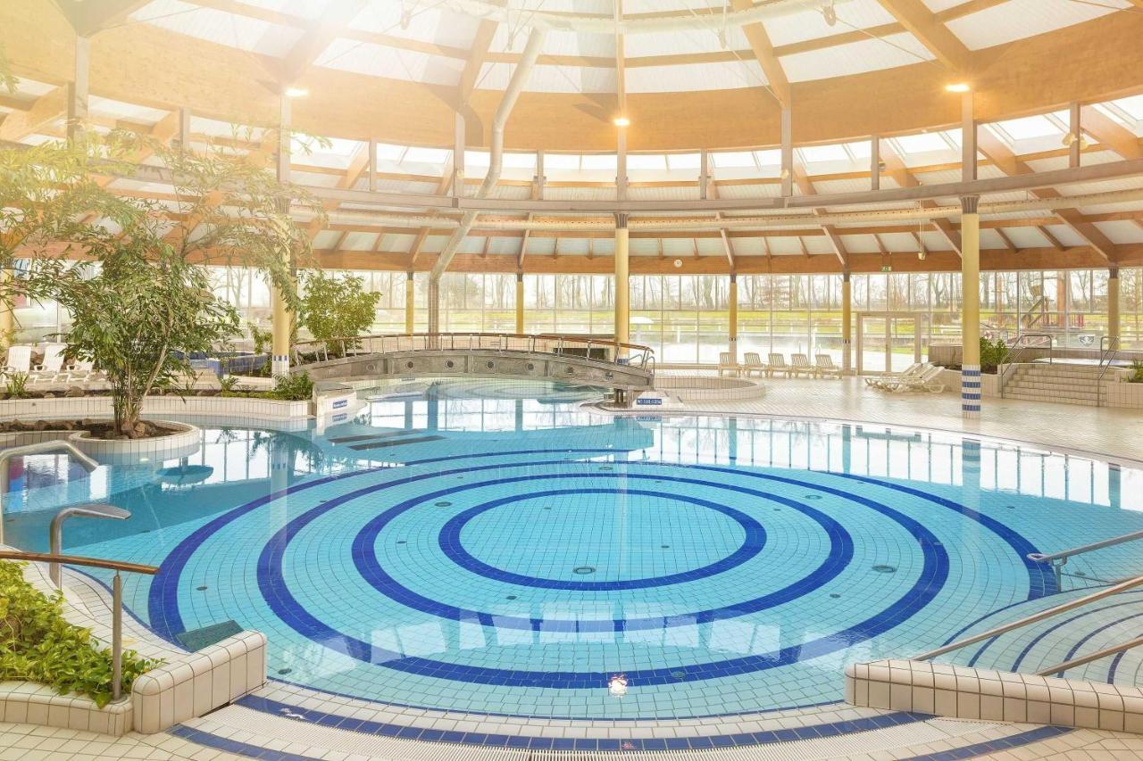 Mit Meerblick Und Balkon, Gratis Nutzung Vom Ahoi Erlebnisbad Und Sauna In Sellin - Meeresblick Fewo 33 غورين المظهر الخارجي الصورة